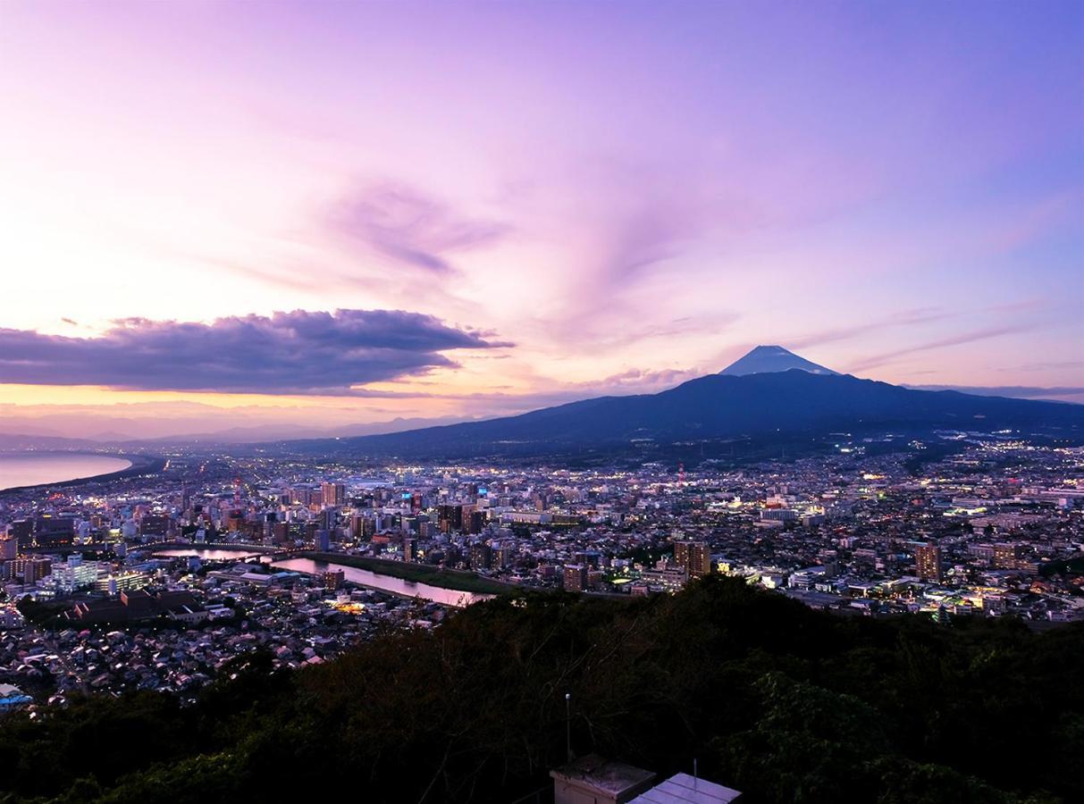 Hotel Trend Numazu Ekimae Bagian luar foto
